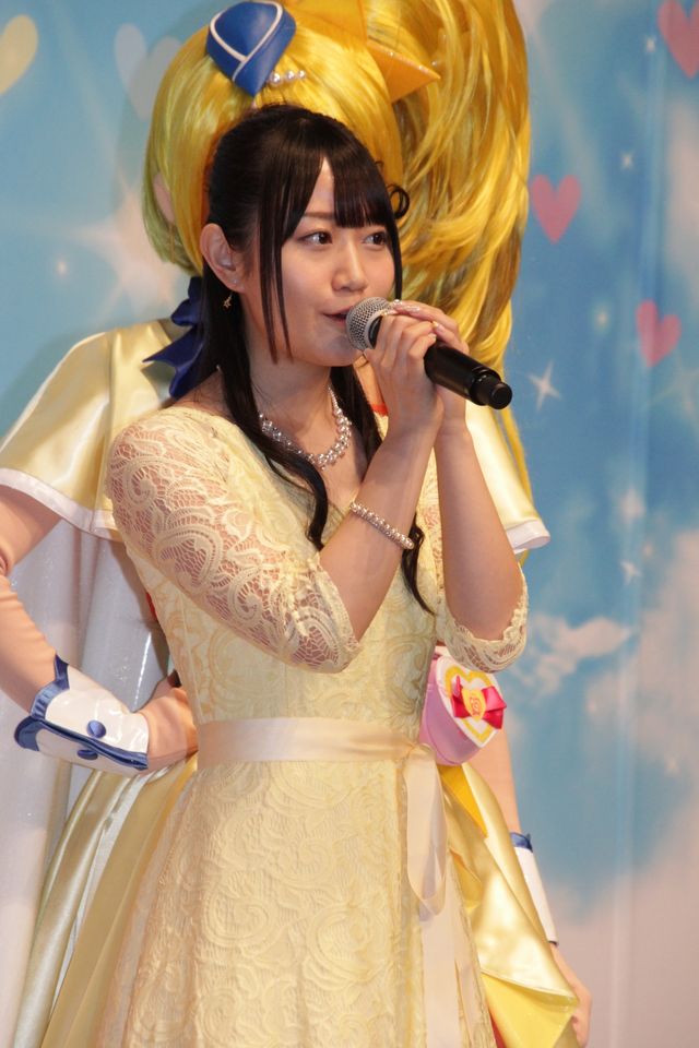 小野賢章、プリキュアに囲まれる！「HUGっと！プリキュア」『映画　プリキュアスーパースターズ！』 合同会見（5枚目）