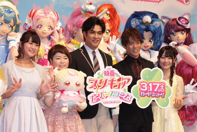 小野賢章、プリキュアに囲まれる！「HUGっと！プリキュア」『映画　プリキュアスーパースターズ！』 合同会見（12枚目）