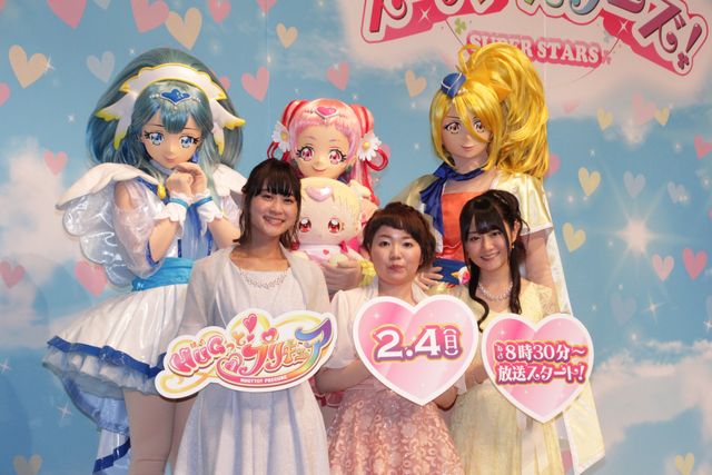 小野賢章、プリキュアに囲まれる！「HUGっと！プリキュア」『映画　プリキュアスーパースターズ！』 合同会見（17枚目）