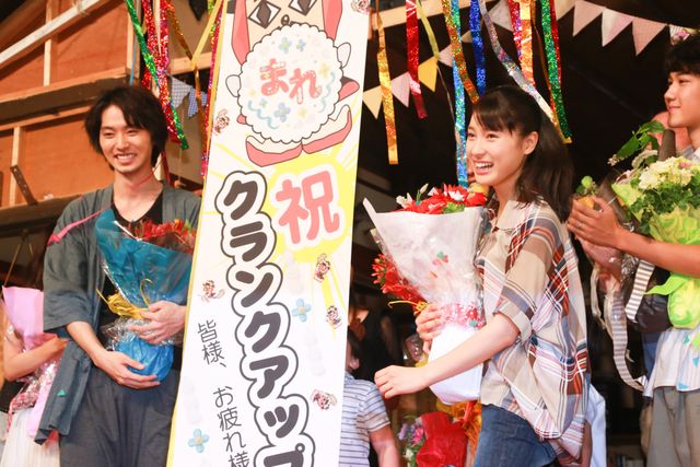 「まれ」撮影終了に土屋太鳳ら涙！クランクアップ取材会フォトギャラリー（19枚目）