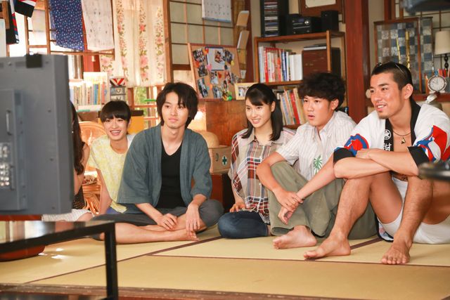 「まれ」撮影終了に土屋太鳳ら涙！クランクアップ取材会フォトギャラリー（25枚目）