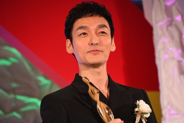 草なぎ剛、主演男優賞受賞！「東京ドラマアウォード2024」授賞式の様子（5枚目）