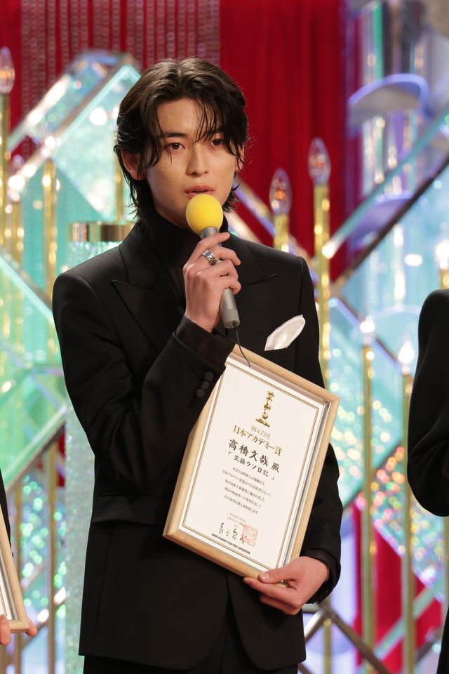 市川染五郎、金髪姿が美しすぎる！新人俳優賞受賞者たち（4枚目）