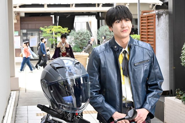 華武利がついにマオウ変身！「仮面ライダーマイス」第7話場面カット（2枚目）