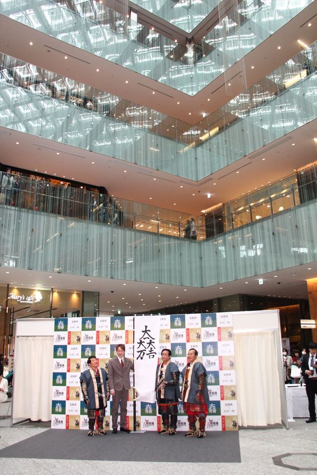 書をしたためる“石田三成”山本耕史、「真田丸」楽しみ！　石田三成発信プロジェクトイベント写真ギャラリー（8枚目）