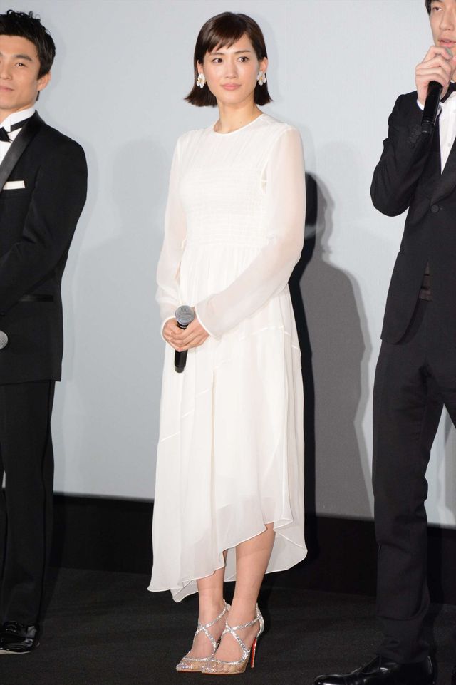 綾瀬はるか＆坂口健太郎のはにかみ笑顔がかわいすぎ！『今夜、ロマンス劇場で』ジャパンプレミア（8枚目）