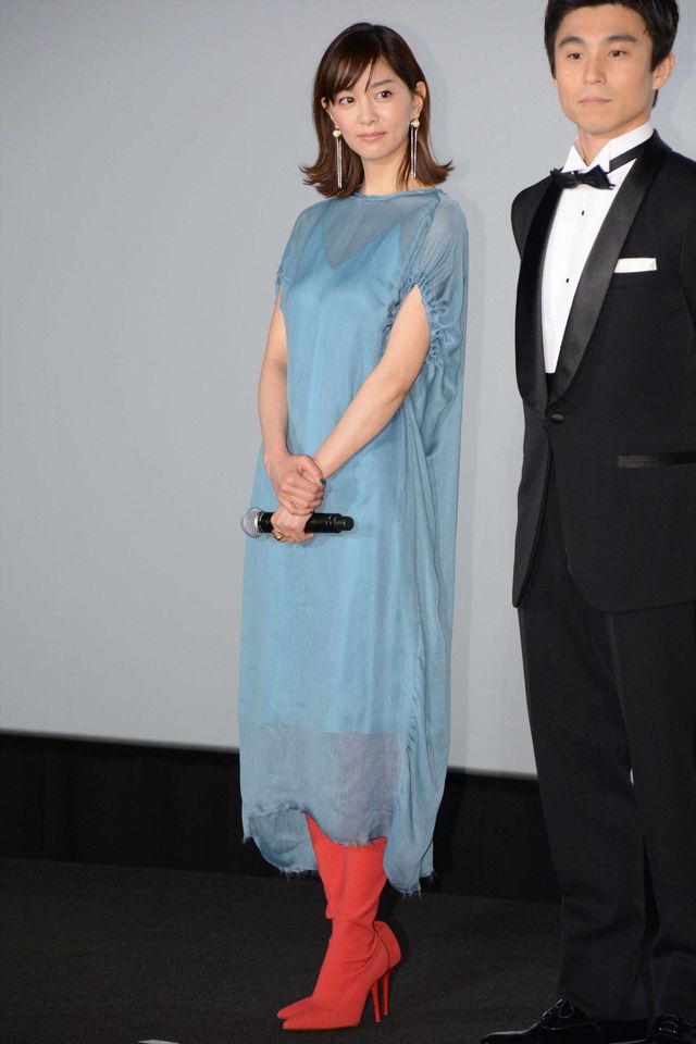 綾瀬はるか＆坂口健太郎のはにかみ笑顔がかわいすぎ！『今夜、ロマンス劇場で』ジャパンプレミア（10枚目）