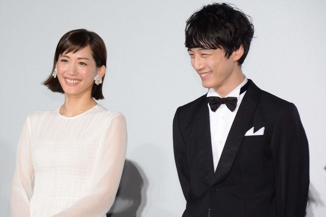 綾瀬はるか＆坂口健太郎のはにかみ笑顔がかわいすぎ！『今夜、ロマンス劇場で』ジャパンプレミア（27枚目）