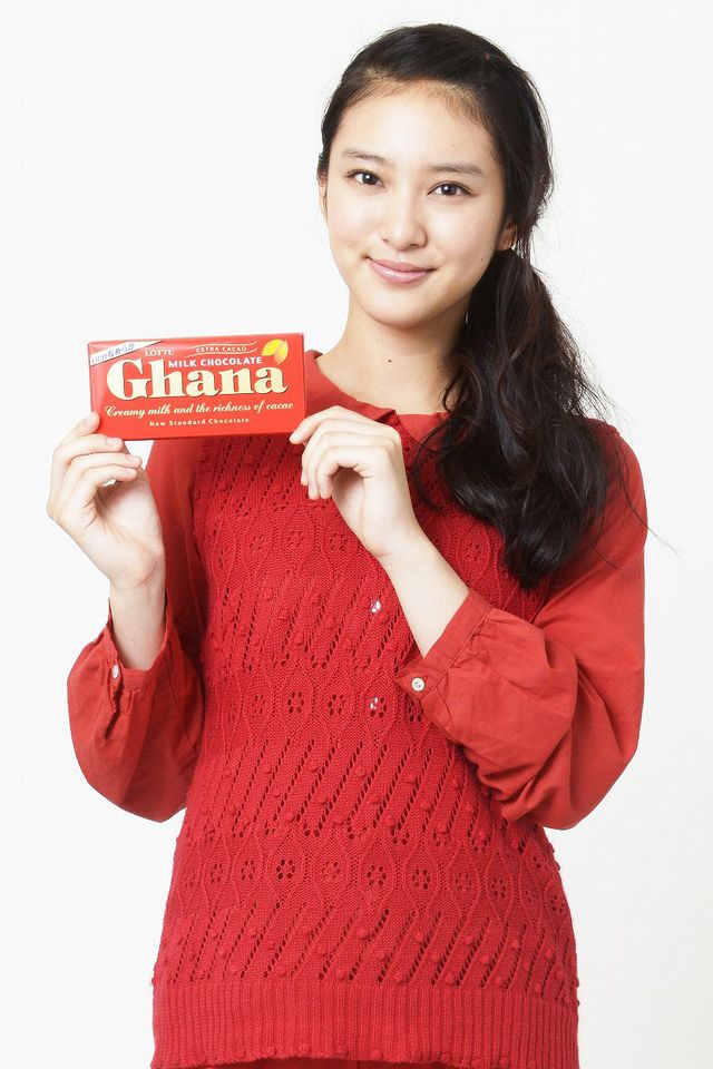 撮影のオフショットも！ガーナ新CMフォトギャラリー（14枚目）