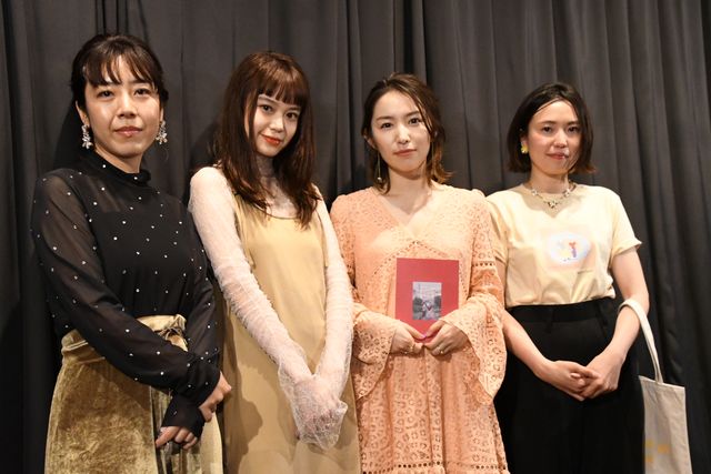 徳永えり『月極オトコトモダチ』初日舞台あいさつ（5枚目）