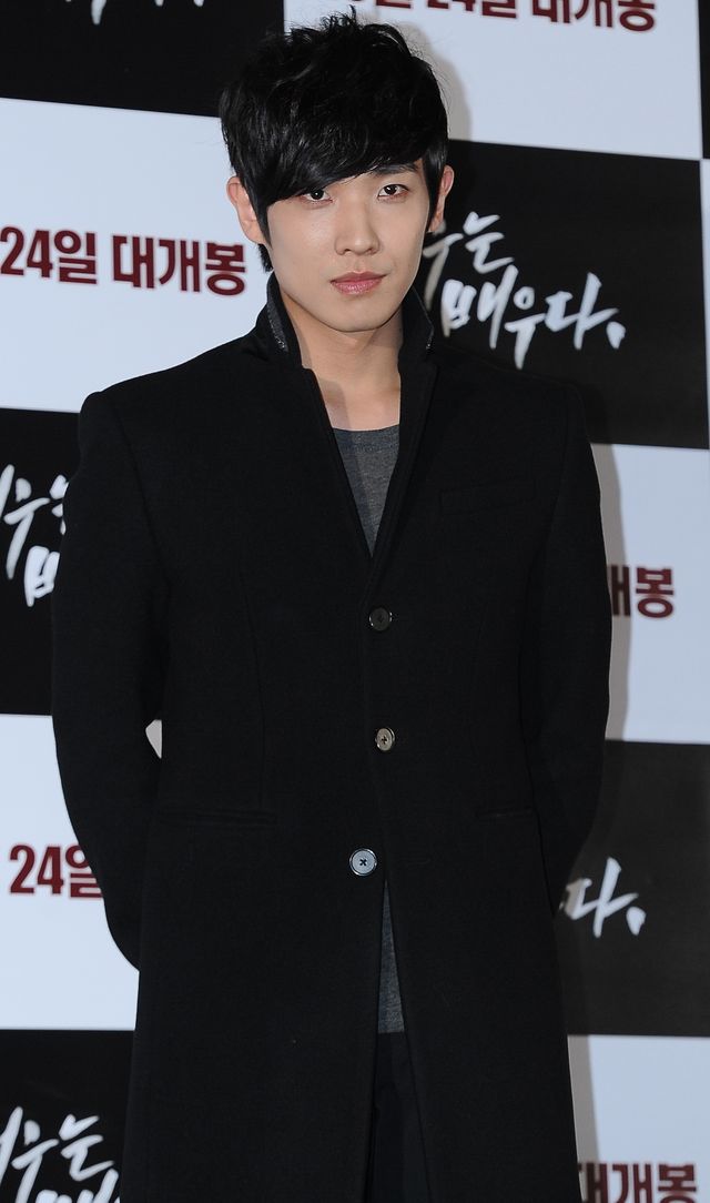 MBLAQイジュンが堕落していく俳優役！映画『俳優は俳優だ』マスコミ試写会フォトギャラリー（2枚目）