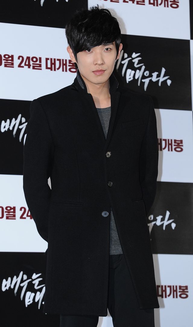 MBLAQイジュンが堕落していく俳優役！映画『俳優は俳優だ』マスコミ試写会フォトギャラリー（8枚目）