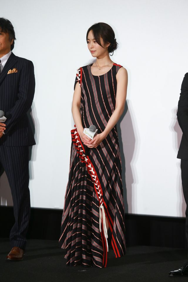 吉田羊、華やかなドレス姿！映画『七つの会議』完成披露（6枚目）