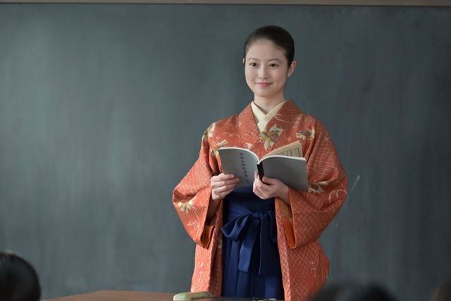 草吉（阿部サダヲ）が乾パン作りを拒んだ理由は…「あんぱん」第10週「生きろ」第46回（2枚目）