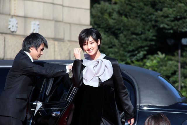 剛力彩芽の男装姿を監督が絶賛！映画『黒執事』完成報告レッドカーペットイベント　フォトギャラリー：フォトギャラリー