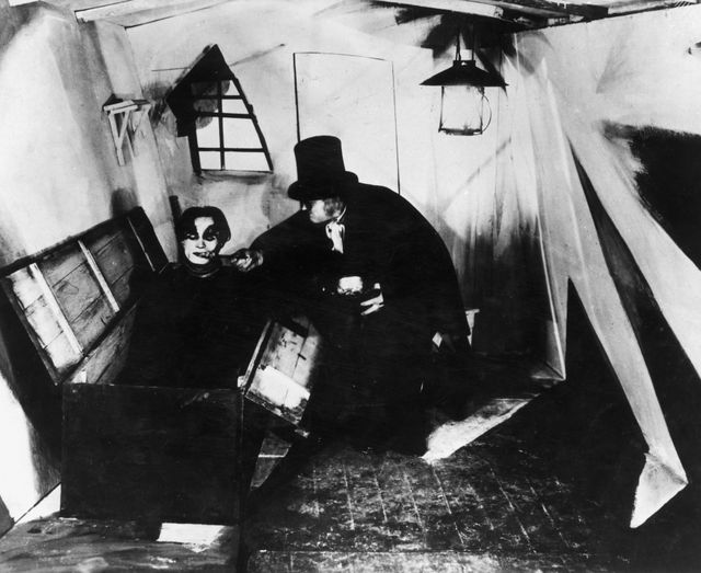 映画『カリガリ博士』（1919）
