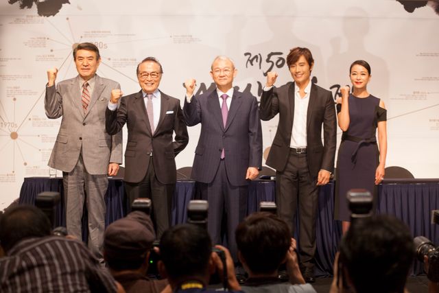 イ・ビョンホンが語る！第50回大鐘賞映画祭記者会見フォトギャラリー（7枚目）