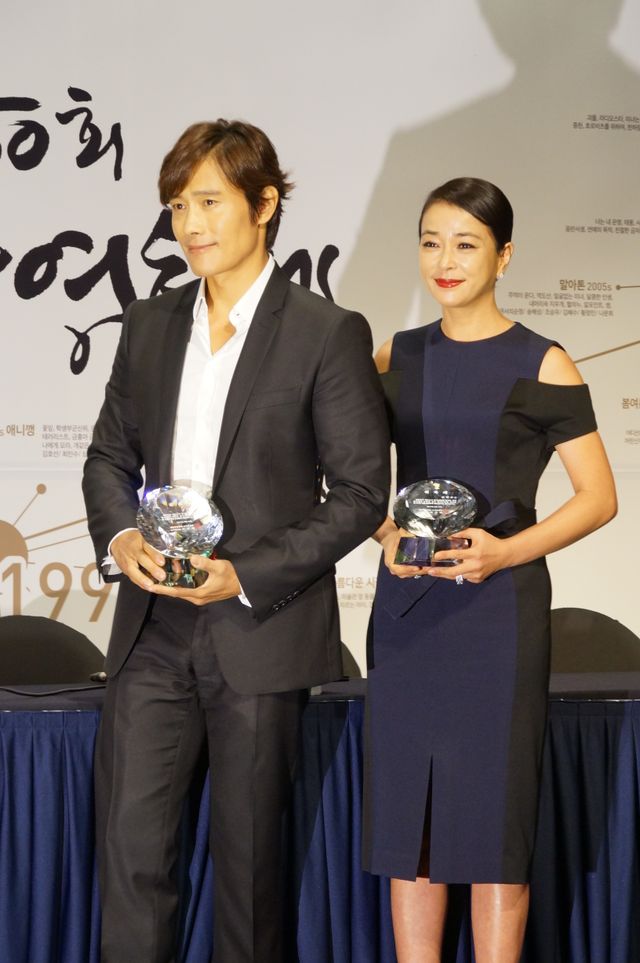 イ・ビョンホンが語る！第50回大鐘賞映画祭記者会見フォトギャラリー（9枚目）