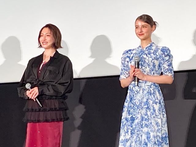 當真あみ、嵐莉菜ら役柄をイメージした衣装で登場！『パリに咲くエトワール』公開記念舞台挨拶（4枚目）