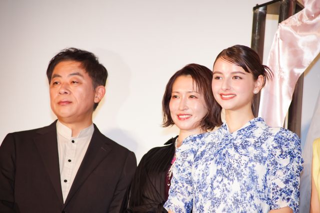 當真あみ、嵐莉菜ら役柄をイメージした衣装で登場！『パリに咲くエトワール』公開記念舞台挨拶（12枚目）