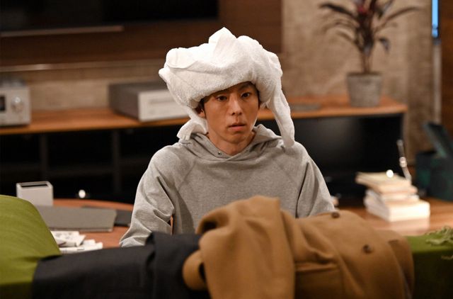 妖艶な綾瀬はるか＆子犬のような高橋一生…「天国と地獄」2話場面写真（3枚目）