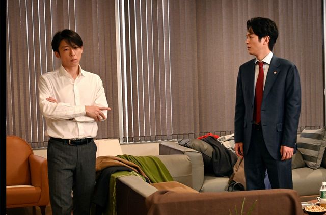 妖艶な綾瀬はるか＆子犬のような高橋一生…「天国と地獄」2話場面写真（5枚目）