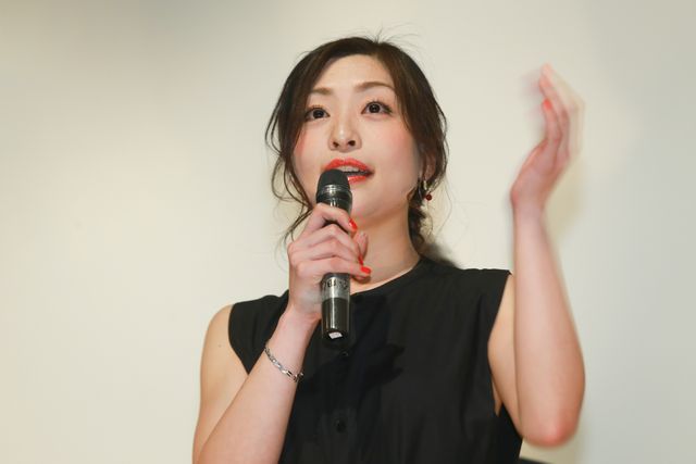 ゲス映画初日に恵比寿マスカッツ川上奈々美らがみこしでヒット祈願！　会場は「ゲスゲス！」とカオスに　画像ギャラリー（24枚目）