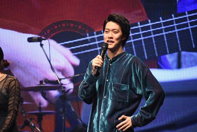 アイナ・ジ・エンド×松村北斗×村上虹郎らが圧巻のパフォーマンス！『キリエのうた』プレミアライブ（21枚目）