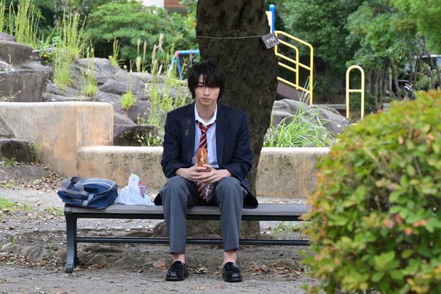 横浜流星、爽やか制服姿！「4分間のマリーゴールド」第2話（2枚目）