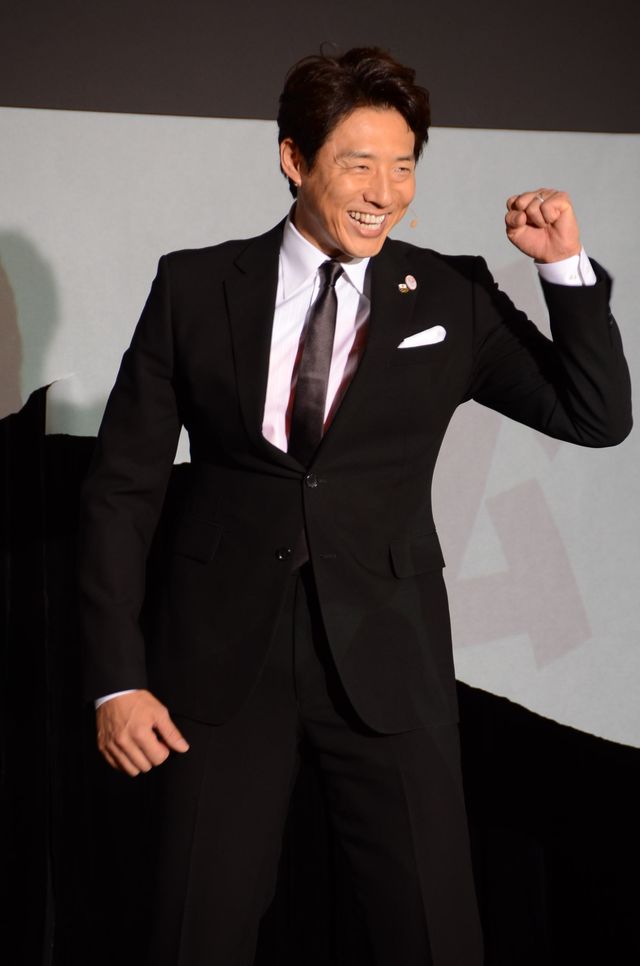 松岡修造、スクリーンをぶち破って登場＆シャベルカナヘビの動きを実演！フォトギャラリー（3枚目）