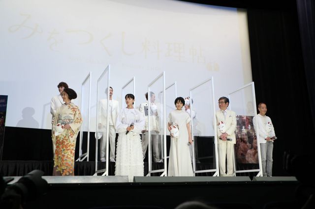 小関裕太、さわやかすぎる笑顔！『みをつくし料理帖』公開記念舞台あいさつ：フォトギャラリー