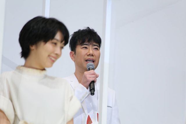 小関裕太、さわやかすぎる笑顔！『みをつくし料理帖』公開記念舞台あいさつ（11枚目）