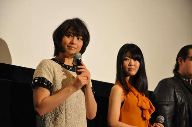 福田麻由子＆広瀬アリスが海外合作に意欲！『フレア』舞台あいさつフォトギャラリー（2枚目）