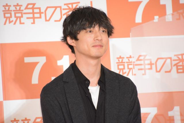 誕生祝いに照れる坂口健太郎「31歳も頑張りたい」（8枚目）