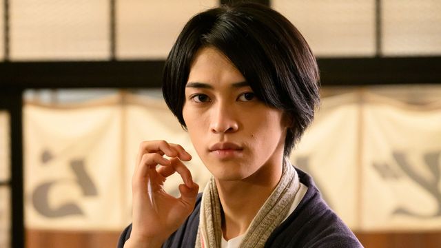 凌駕、喫茶どんぶらで恐竜カレーを振る舞う！「アバレンジャーwithドンブラザーズ」新場面写真（6枚目）