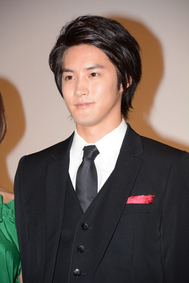 夏菜も詰め寄る…映画『鏡の中の笑顔たち』初日舞台あいさつ【フォトギャラリー】（3枚目）