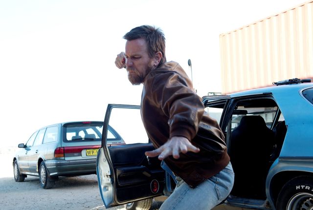 極悪なユアン・マクレガー！『ガンズ＆ゴールド』フォトギャラリー（2枚目）