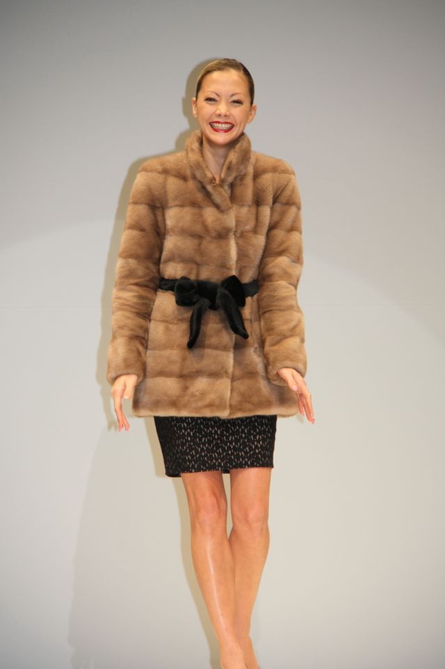 土屋アンナのウォーキングも！授賞式フォトギャラリー（4枚目）