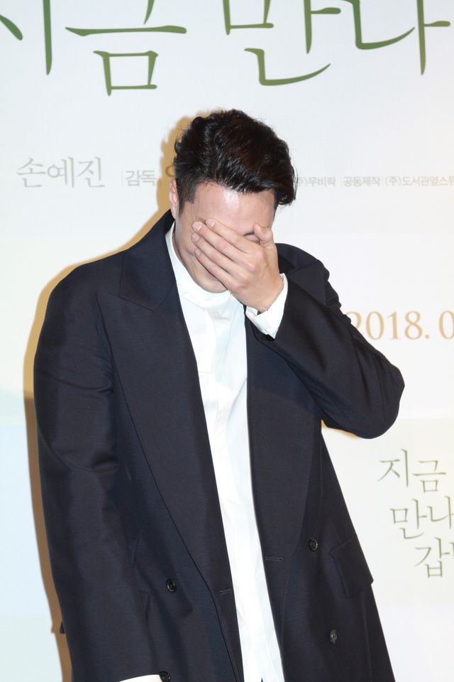 美脚のソン・イェジン＆ソ・ジソブ腕組み2ショット（7枚目）