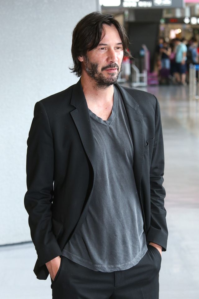 キアヌ・リーヴス、成田空港に到着！ファンがお迎え！画像ギャラリー（7枚目）