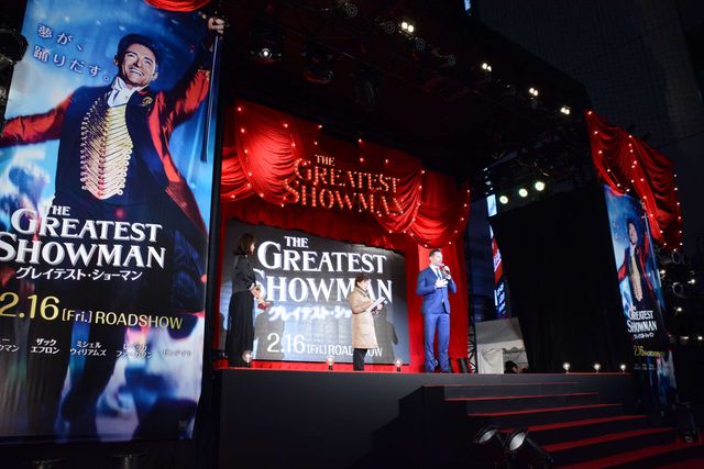 ヒュー・ジャックマン、日本のファンに大大大サービス中！（3枚目）