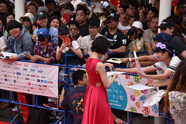 NMB48、森川葵らが神対応！第8回沖縄国際映画祭レッドカーペットフォトギャラリー（5枚目）