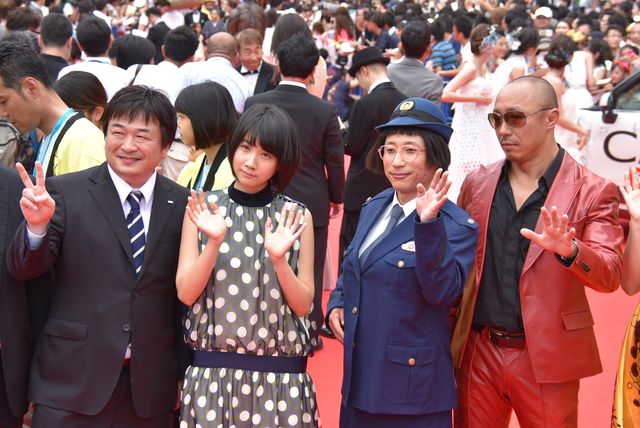 NMB48、森川葵らが神対応！第8回沖縄国際映画祭レッドカーペットフォトギャラリー（30枚目）