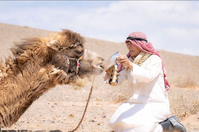 「VIVANT」ラクダの名演技も話題！第3話場面写真（ネタバレあり）：フォトギャラリー