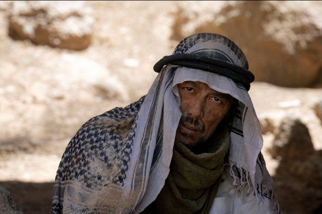 「VIVANT」ラクダの名演技も話題！第3話場面写真（ネタバレあり）（2枚目）