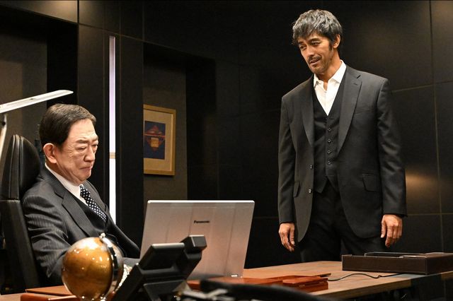 「VIVANT」ラクダの名演技も話題！第3話場面写真（ネタバレあり）（26枚目）