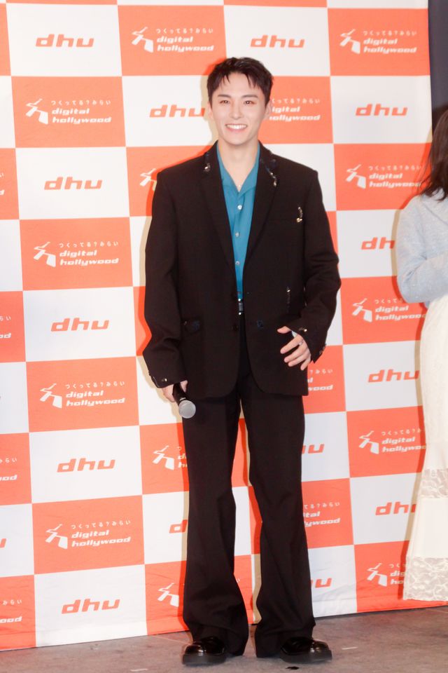 JO1・川西拓実＆桜田ひより、新入生約320人の前にサプライズ登場！（10枚目）