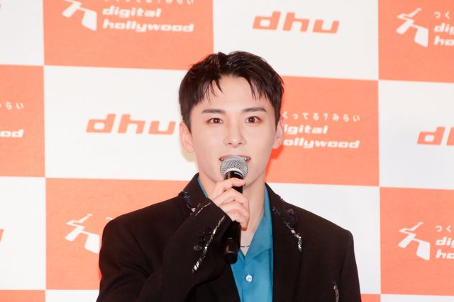 JO1・川西拓実＆桜田ひより、新入生約320人の前にサプライズ登場！（14枚目）