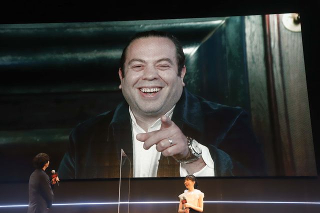 エディ・レッドメインのハートポーズ！『ファンタスティック・ビーストとダンブルドアの秘密』ライトアップ・ファンナイト（5枚目）