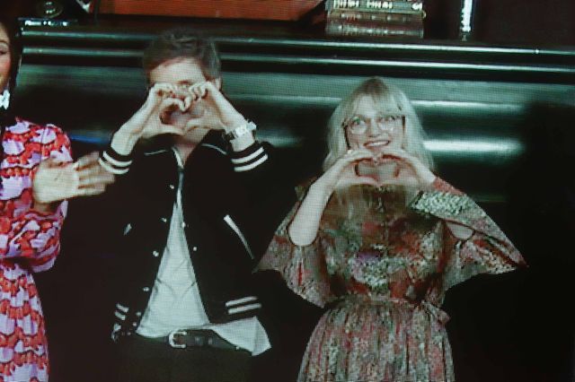 エディ・レッドメインのハートポーズ！『ファンタスティック・ビーストとダンブルドアの秘密』ライトアップ・ファンナイト（12枚目）